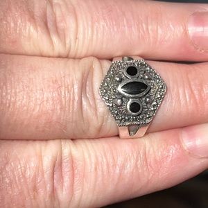 .925 Sterling silver size 9 ring with three black stones NEW WITH TAGS